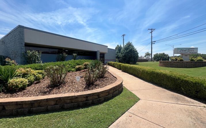 Pictures of Office property located at 4900 N Lincoln Blvd, Oklahoma City, OK 73105 for lease - image #1