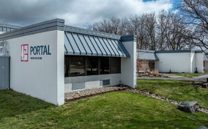 Pictures of Industrial property located at 4440 Round Lake Rd W, Arden Hills, MN 55112 for lease - image #1