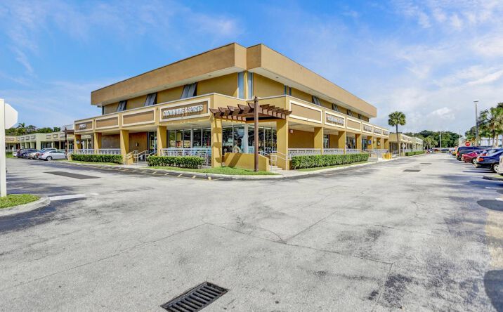 Pictures of Office property located at 3363 Sheridan St, Hollywood, FL 33021 for lease - image #1