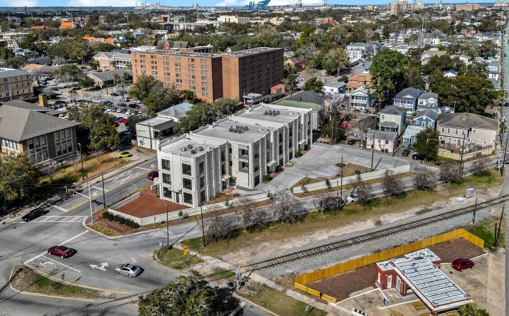 Pictures of Retail, Office, Restaurant property located at 2020 Habersham St, Savannah, GA 31401 for lease - image #1