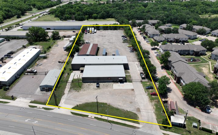 Pictures of Office, Industrial, Land property located at 3910 E McKinney St, Denton, TX 76208 for lease - image #1
