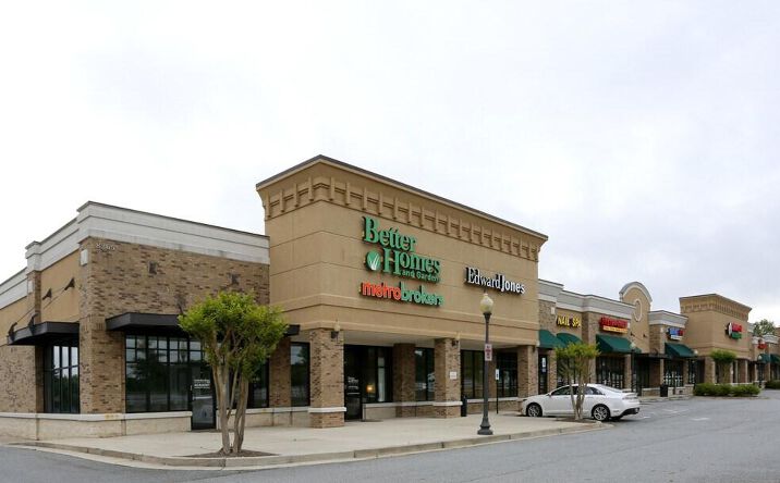 Pictures of Retail, Restaurant property located at 8265 Hwy 92, Woodstock, GA 30189 for lease - image #1