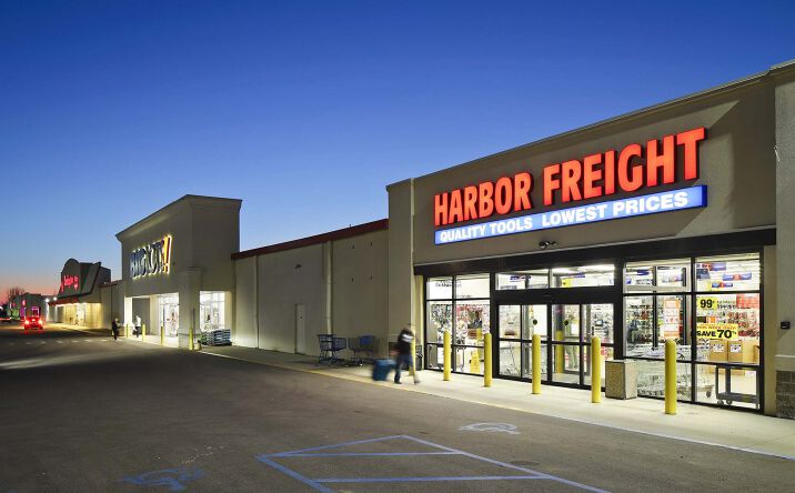 Pictures of Retail, Restaurant property located at 1944-2050 Pipestone Road, Benton Harbor, MI 49022 for lease - image #1