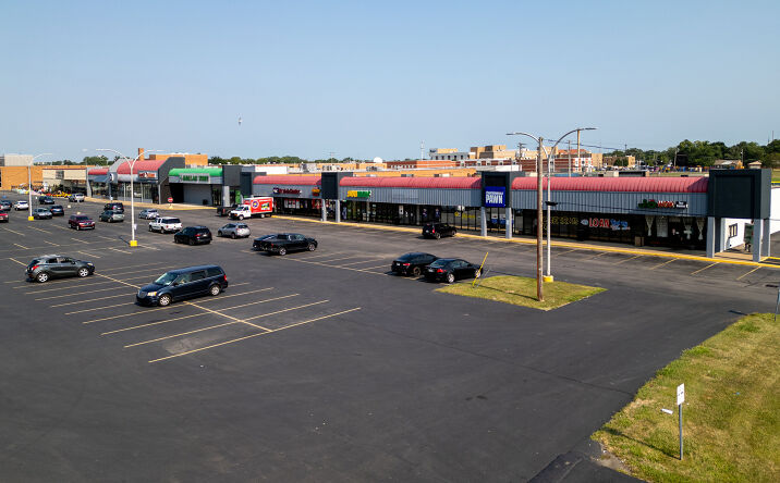 Pictures of Retail property located at 709 W. Perkins Avenue, Sandusky, OH 44870 for lease - image #1