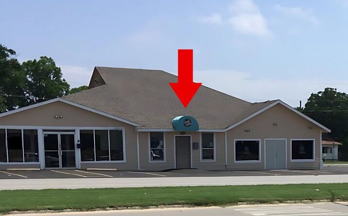 Pictures of Retail, Office property located at 5825 E Lancaster Ave, Fort Worth, TX 76112 for lease - image #1