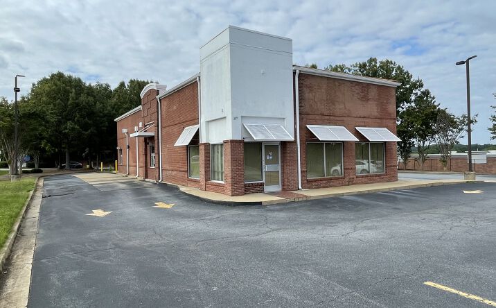 Pictures of Retail, Restaurant property located at 3277 Lawrenceville-Suwanee Rd, Suwanee, GA 30024 for lease - image #1