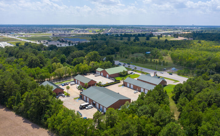 Pictures of Retail property located at 22628 Kuykendahl Rd, Spring, TX 77389 for lease - image #1