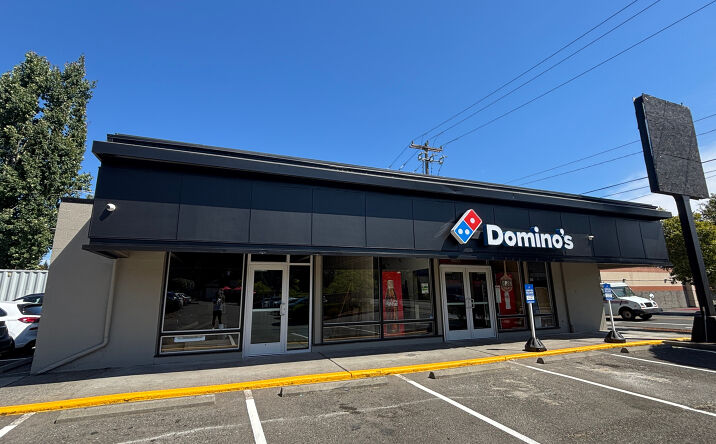 Pictures of Retail property located at 928 N 160th St, Shoreline, WA 98133 for lease - image #1