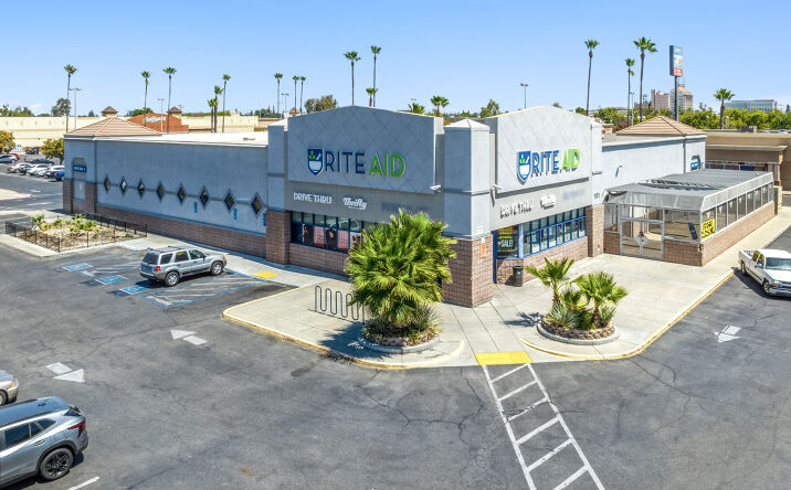 Pictures of Retail property located at 1101 Fresno St, Fresno, CA 93706 for lease - image #1