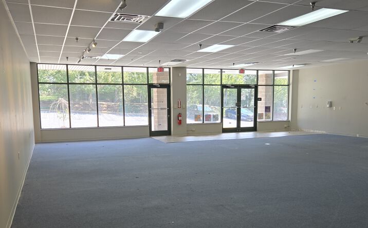 Pictures of Retail property located at 5000 Linglestown Rd, Harrisburg, PA 17112 for lease - image #1