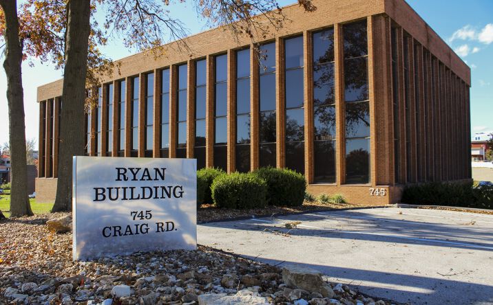 Pictures of Office property located at 745 Craig Rd, Creve Coeur, MO 63141 for lease - image #1