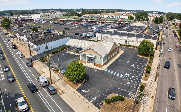 Pictures of Retail, Office, Restaurant property located at 9100 Blue Grass Rd, Philadelphia, PA 19114 for lease - image #1