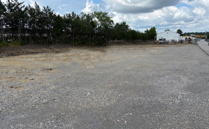 Pictures of Land property located at 10313 Cogdill Rd, Knoxville, TN 37932 for lease - image #1