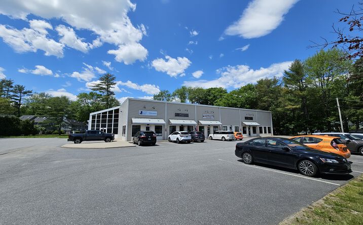 Pictures of Office property located at 126 Main St, Topsham, ME 04086 for lease - image #1