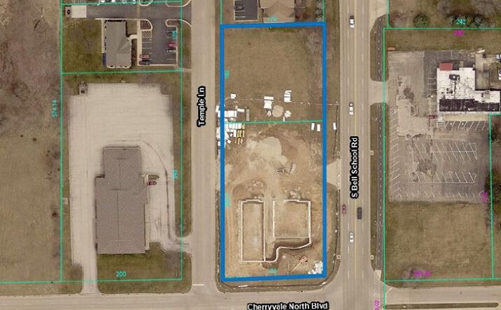 Pictures of Retail property located at 7450 Cherryvale N Blvd, Rockford, IL 61112 for lease - image #1