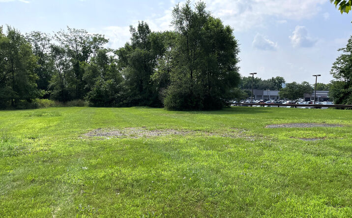 Pictures of Retail, Land property located at 2880 Easton Ave, Bethlehem, PA 18017 for lease - image #1