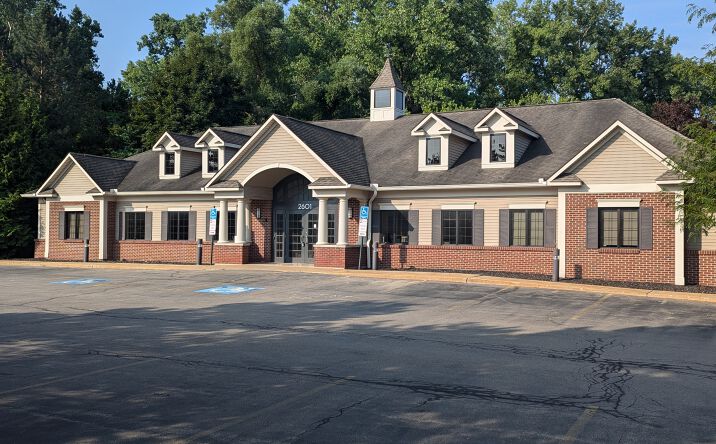 Pictures of Office property located at 2601 Lac De Ville Blvd, Rochester, NY 14618 for lease - image #1