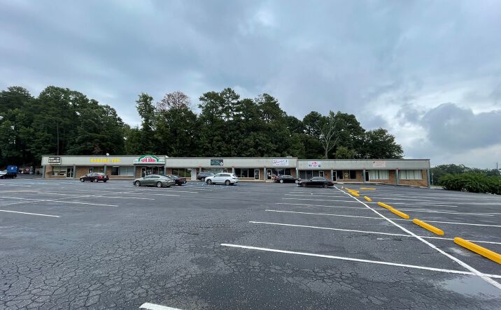 Pictures of Retail property located at 250 Forest Rd, Hueytown, AL 35023 for lease - image #1