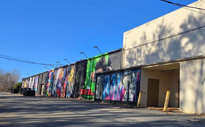 Pictures of Retail property located at 220 West Kings Highway, Eden, NC 27288 for lease - image #1