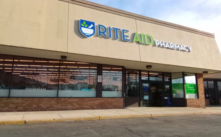 Pictures of Retail property located at 864 Middle Country Rd, Middle Island, NY 11953 for lease - image #1