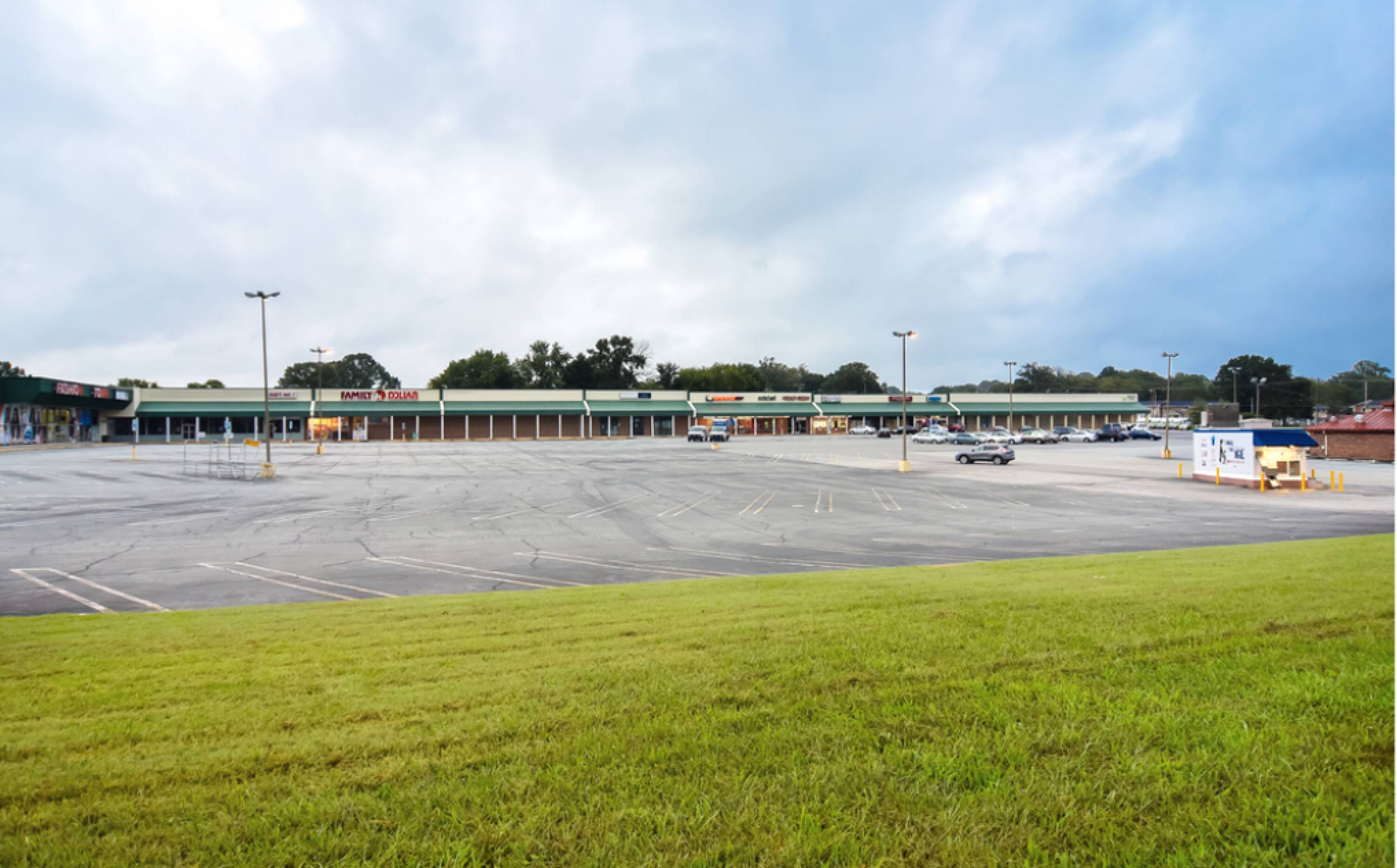 1421 E Cone Blvd, Greensboro, NC 27405