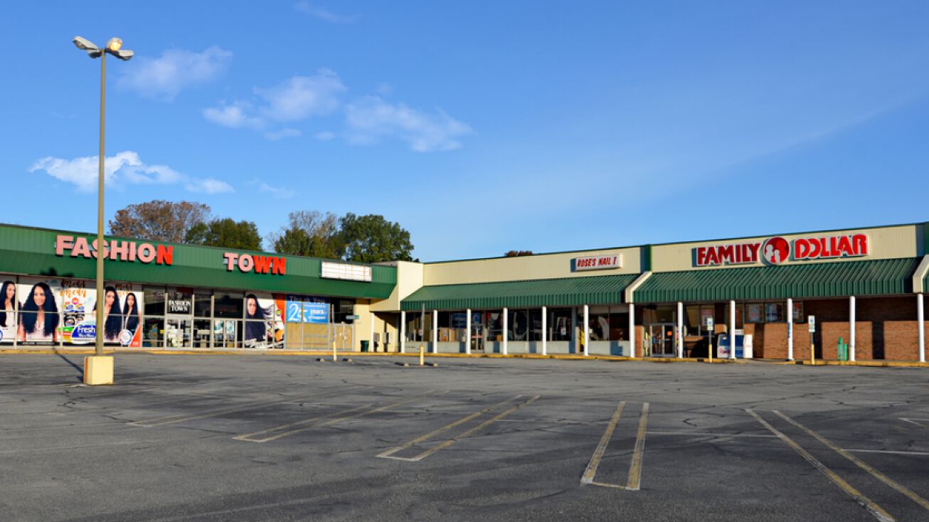 1421 E Cone Blvd, Greensboro, NC 27405 Retail Space for Lease