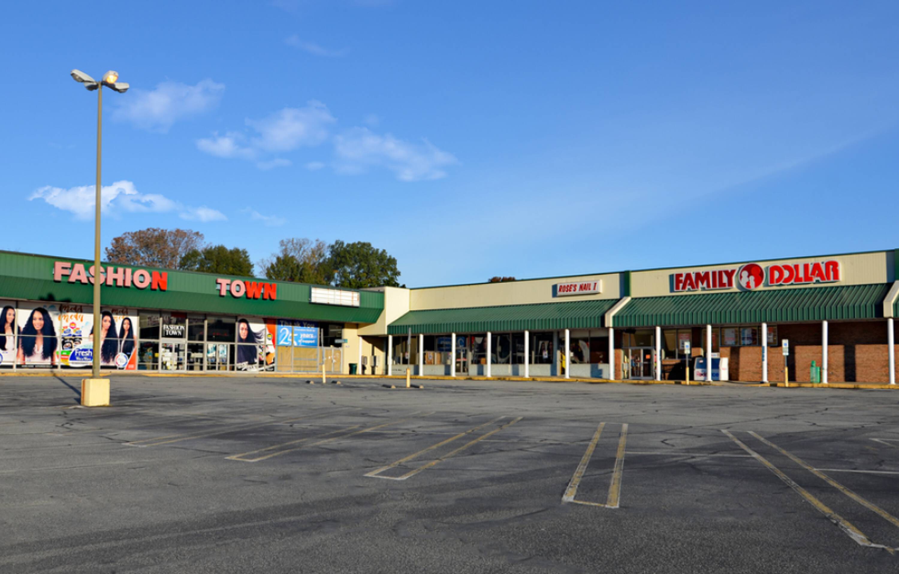 1421 E Cone Blvd, Greensboro, NC 27405