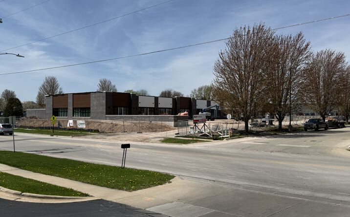 Pictures of Retail, Office property located at 114 S 9th St, De Pere, WI 54115 for lease - image #1