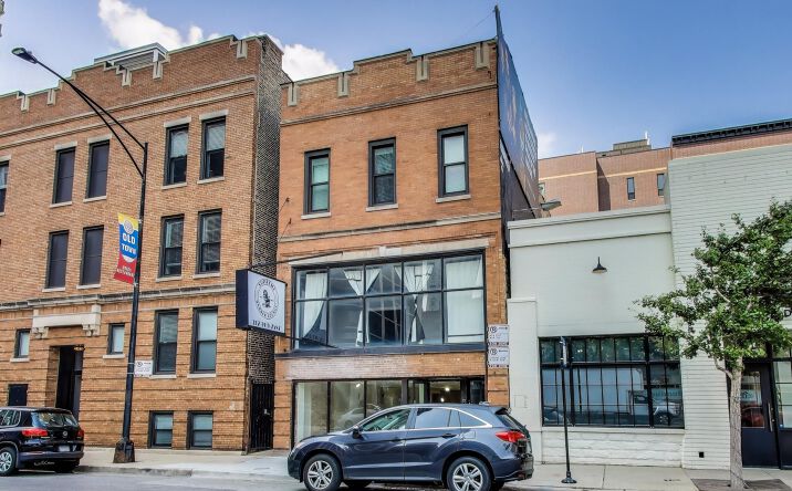 Pictures of Retail property located at 1556 N La Salle Dr, Chicago, IL 60610 for lease - image #1