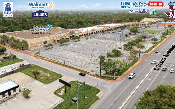 Pictures of Retail property located at 1901-2027 S Texas Ave, Bryan, TX 77802 for lease - image #1