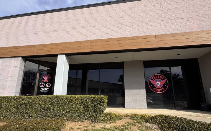 Pictures of Office property located at 8113 Ridgepoint Dr, Irving, TX 75063 for lease - image #1