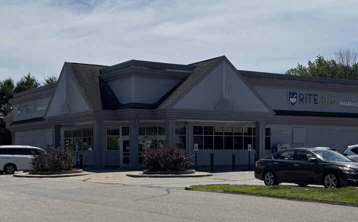Pictures of Retail property located at 341 High St, Somersworth, NH 03878 for lease - image #1