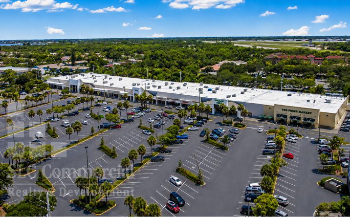 Pictures of Retail, Office, Special Purpose property located at 2300 SE Ocean Blvd, Stuart, FL 34996 for lease - image #1
