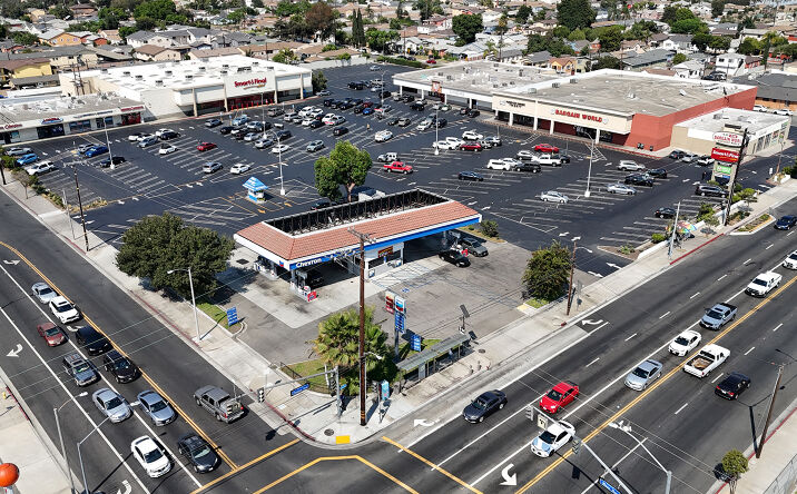 Pictures of Retail property located at 5089 E Florence Ave, Bell, CA 90201 for lease - image #1
