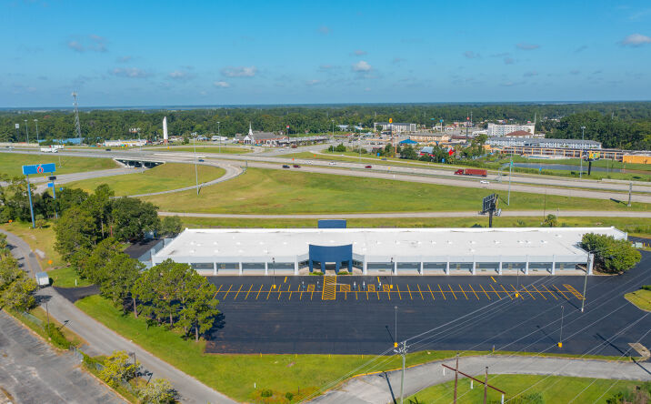 Pictures of Retail, Industrial, Office property located at 3045 Scarlett St, Brunswick, GA 31520 for lease - image #1