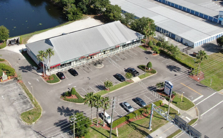 Pictures of Retail property located at 3503 Kernan Boulevard South, Jacksonville, FL 32224 for lease - image #1