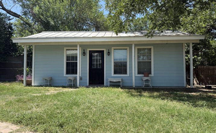 Pictures of Office property located at 4778 Old Hwy 81, New Braunfels, TX 78132 for lease - image #1