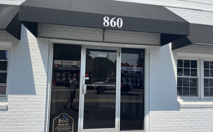 Pictures of Retail, Office property located at 860 Main St, Sanford, ME 04073 for lease - image #1