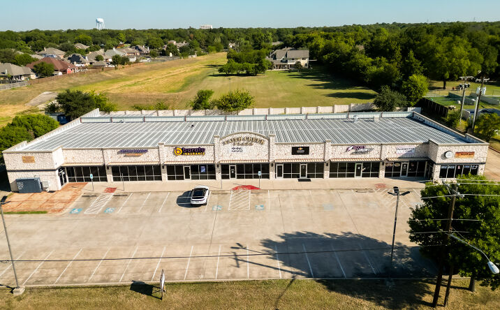 Pictures of Retail property located at 7017 Baker Blvd, Richland Hills, TX 76118 for lease - image #1