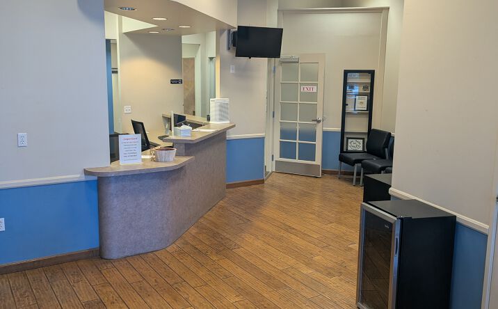 Pictures of Retail property located at 754 S Val Vista Dr, Gilbert, AZ 85296 for lease - image #1