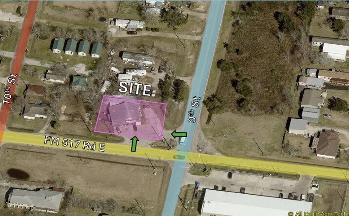 Pictures of Retail property located at 902 FM517, San Leon, TX 77539 for lease - image #1