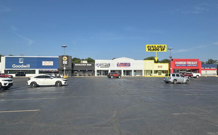 Pictures of Retail property located at 1709 S Memorial Dr, New Castle, IN 47362 for lease - image #1