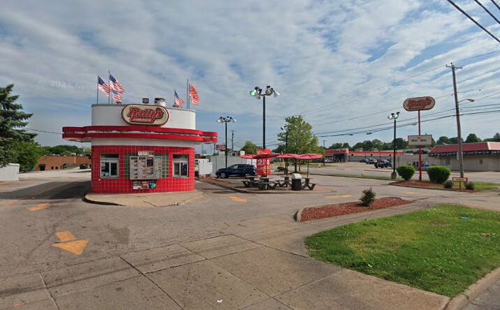 Pictures of Retail, Restaurant property located at 1345 Vernon Odom Blvd, Akron, OH 44320 for lease - image #1