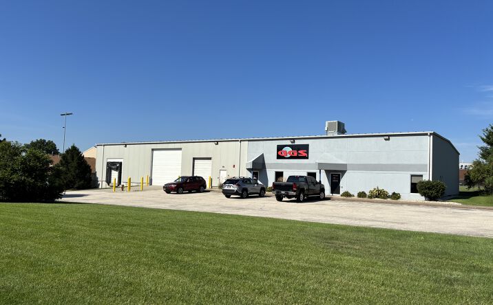Pictures of Industrial property located at 5430 Sheridan St, Davenport, IA 52806 for lease - image #1