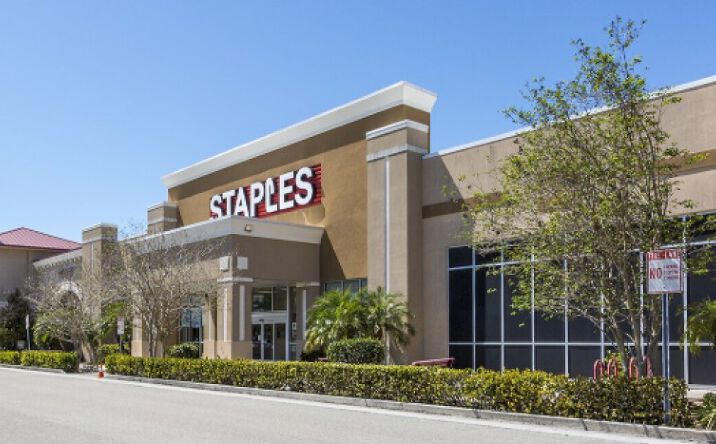 Pictures of Retail property located at 6305 Naples Blvd, Naples, FL 34109 for lease - image #1