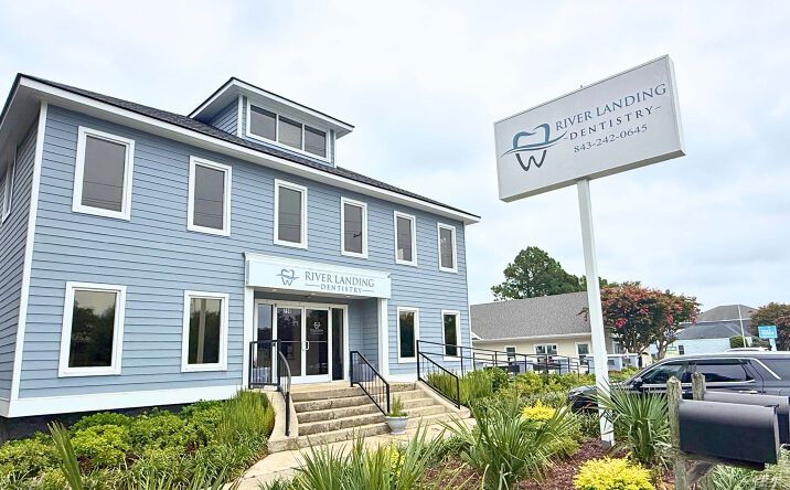 Pictures of Office property located at 790 Johnnie Dodds Boulevard, Mount Pleasant, SC 29464 for lease - image #1
