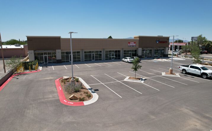 Pictures of Retail, Office property located at 10970 Ben Crenshaw Dr, El Paso, TX 79935 for lease - image #1