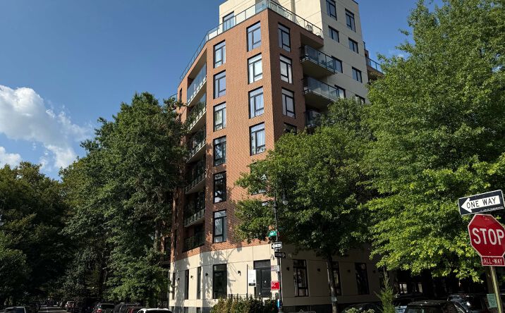 Pictures of Retail property located at 585 Argyle Rd, Brooklyn, NY 11230 for lease - image #1