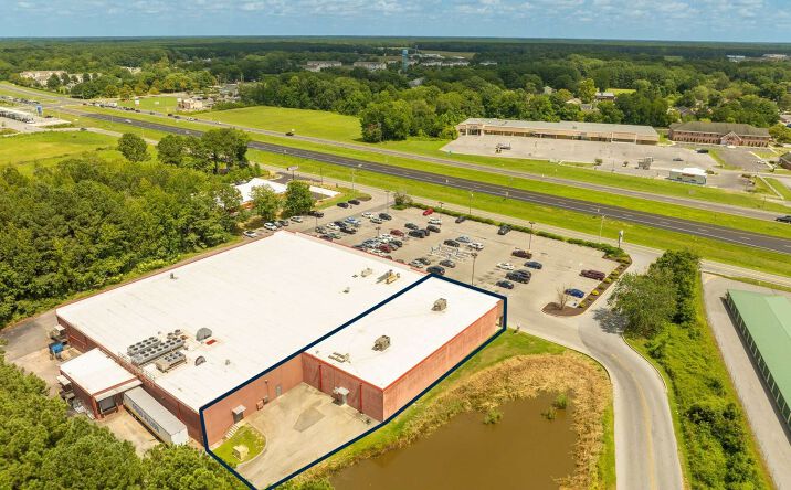 Pictures of Retail property located at 12154 Brittingham Ln, Princess Anne, MD 21853 for lease - image #1