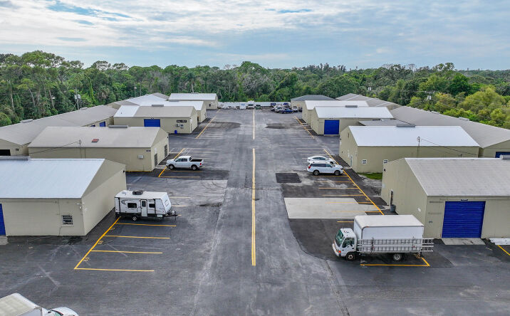 Pictures of Retail, Industrial property located at 6152 15th St E, Bradenton, FL 34203 for lease - image #1